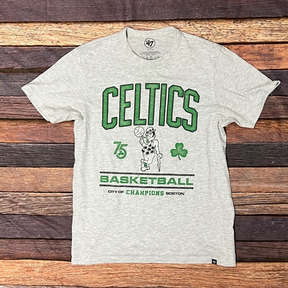 Boston Celtics NBA Basketball Retro Crewneck Tshirt - Picture 1 of 6